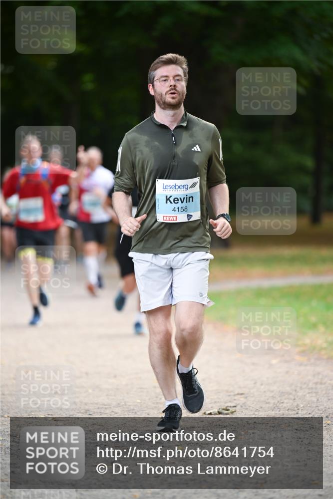 31.08.2025 - 21. Blankeneser Heldenlauf Dr. Thomas Lammeyer http://msf.ph/oto/8641754 31.08.2025 11:04:08 Laufen 4158 meine-sportfotos.de