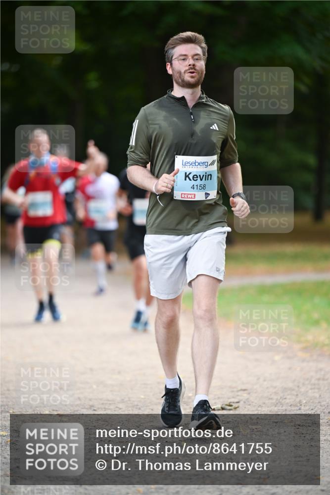31.08.2025 - 21. Blankeneser Heldenlauf Dr. Thomas Lammeyer http://msf.ph/oto/8641755 31.08.2025 11:04:08 Laufen 4158 meine-sportfotos.de