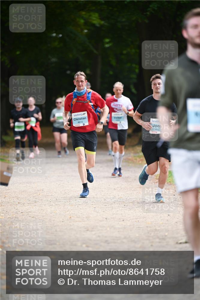 31.08.2025 - 21. Blankeneser Heldenlauf Dr. Thomas Lammeyer http://msf.ph/oto/8641758 31.08.2025 11:04:09 Laufen 4015, 4127 meine-sportfotos.de