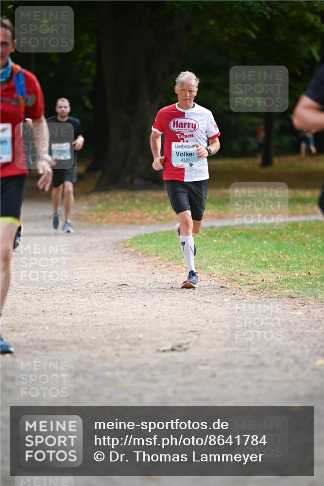 31.08.2025 - 21. Blankeneser Heldenlauf Dr. Thomas Lammeyer http://msf.ph/oto/8641784 31.08.2025 11:04:13 Laufen 1688, 4331 meine-sportfotos.de