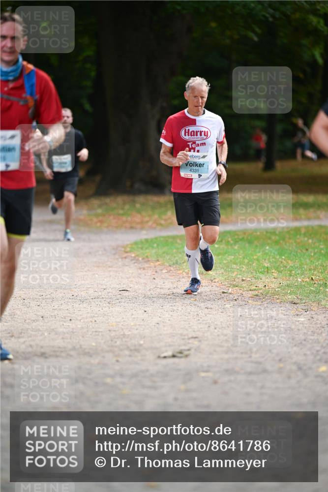 31.08.2025 - 21. Blankeneser Heldenlauf Dr. Thomas Lammeyer http://msf.ph/oto/8641786 31.08.2025 11:04:13 Laufen 1688, 4331 meine-sportfotos.de