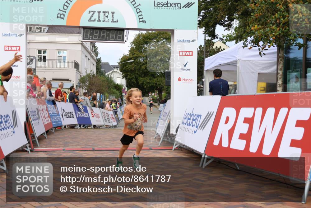 31.08.2025 - 21. Blankeneser Heldenlauf Strokosch-Dieckow http://msf.ph/oto/8641787 31.08.2025 09:39:06 Ziel 1049, 1001 meine-sportfotos.de
