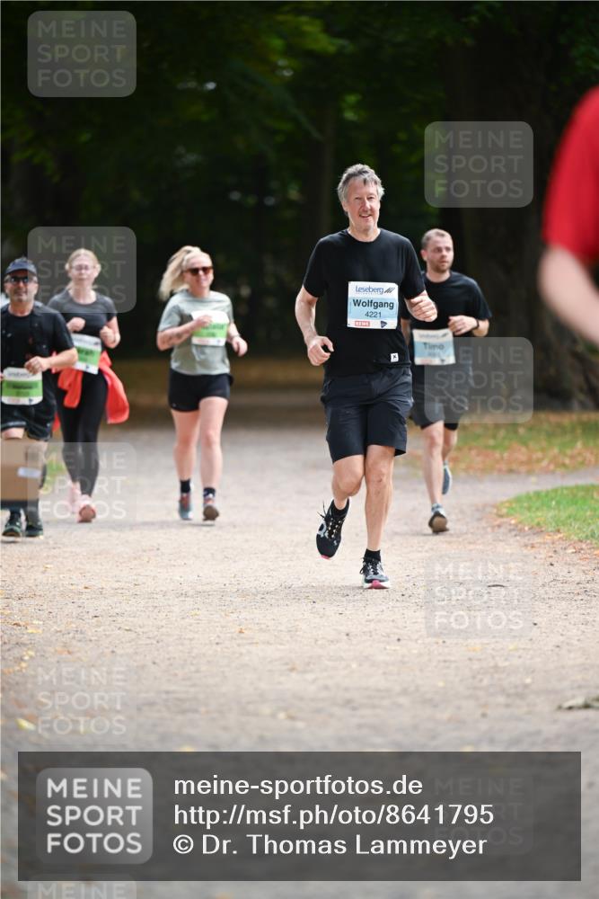 31.08.2025 - 21. Blankeneser Heldenlauf Dr. Thomas Lammeyer http://msf.ph/oto/8641795 31.08.2025 11:04:15 Laufen 4221 meine-sportfotos.de