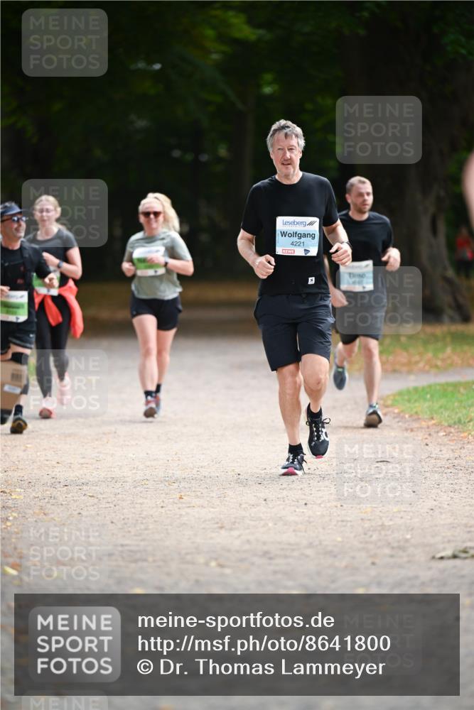 31.08.2025 - 21. Blankeneser Heldenlauf Dr. Thomas Lammeyer http://msf.ph/oto/8641800 31.08.2025 11:04:15 Laufen 4221 meine-sportfotos.de