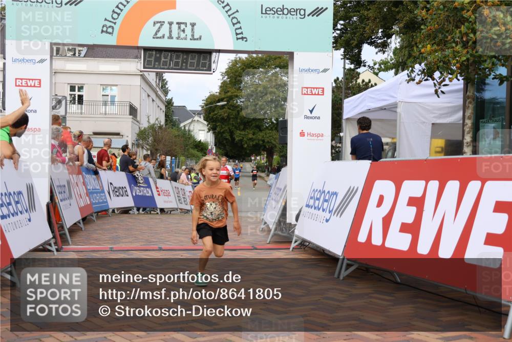 31.08.2025 - 21. Blankeneser Heldenlauf Strokosch-Dieckow http://msf.ph/oto/8641805 31.08.2025 09:39:06 Ziel 1049, 1001 meine-sportfotos.de