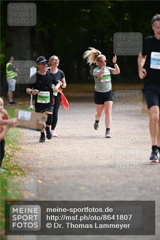 31.08.2025 - 21. Blankeneser Heldenlauf Dr. Thomas Lammeyer http://msf.ph/oto/8641807 31.08.2025 11:04:16 Laufen 3703, 3382 meine-sportfotos.de