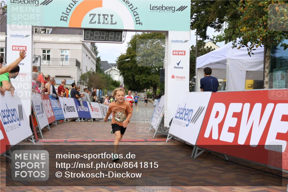 31.08.2025 - 21. Blankeneser Heldenlauf Strokosch-Dieckow http://msf.ph/oto/8641815 31.08.2025 09:39:06 Ziel 1049, 1001 meine-sportfotos.de