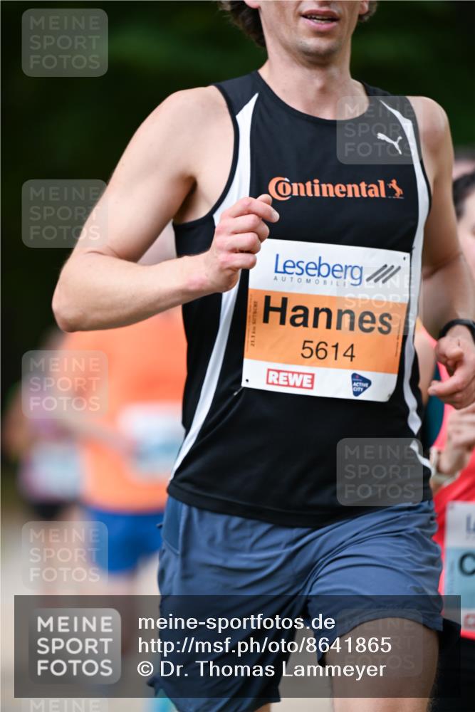 31.08.2025 - 21. Blankeneser Heldenlauf Dr. Thomas Lammeyer http://msf.ph/oto/8641865 31.08.2025 11:04:44 Laufen 5614 meine-sportfotos.de