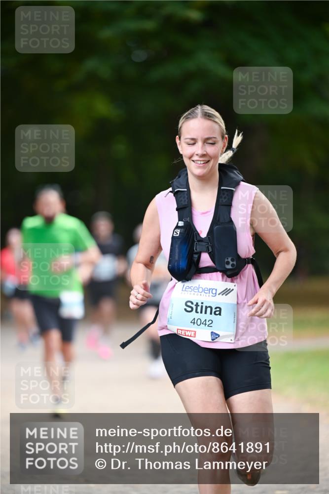 31.08.2025 - 21. Blankeneser Heldenlauf Dr. Thomas Lammeyer http://msf.ph/oto/8641891 31.08.2025 11:04:48 Laufen 4042 meine-sportfotos.de