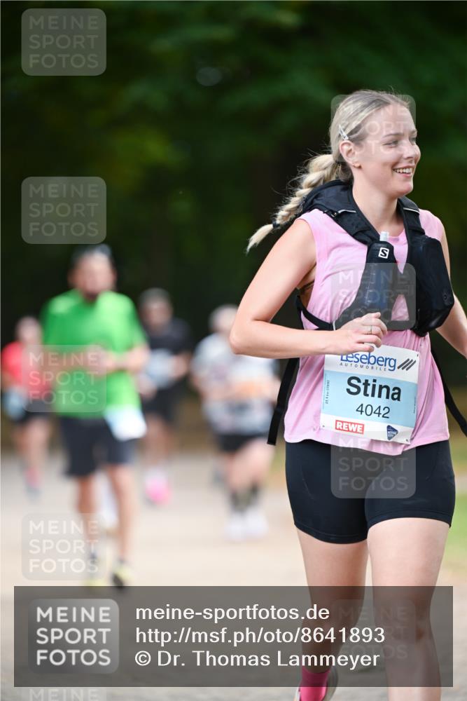 31.08.2025 - 21. Blankeneser Heldenlauf Dr. Thomas Lammeyer http://msf.ph/oto/8641893 31.08.2025 11:04:48 Laufen 4042 meine-sportfotos.de