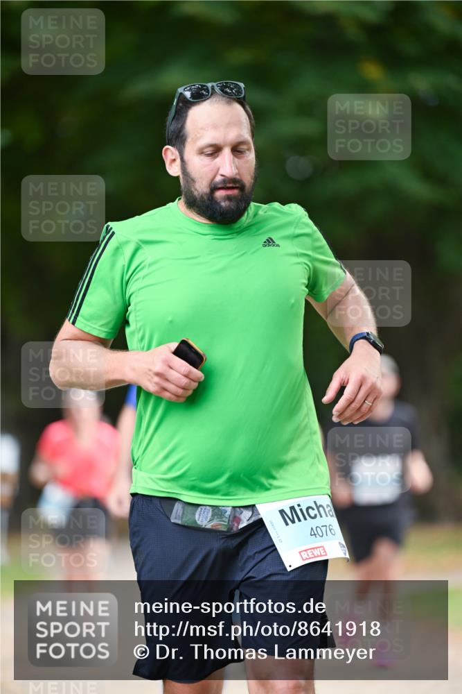 31.08.2025 - 21. Blankeneser Heldenlauf Dr. Thomas Lammeyer http://msf.ph/oto/8641918 31.08.2025 11:04:53 Laufen 4076 meine-sportfotos.de
