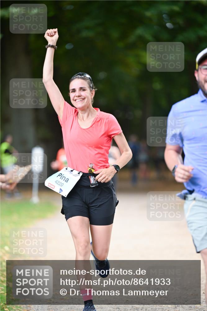 31.08.2025 - 21. Blankeneser Heldenlauf Dr. Thomas Lammeyer http://msf.ph/oto/8641933 31.08.2025 11:04:56 Laufen 4220 meine-sportfotos.de