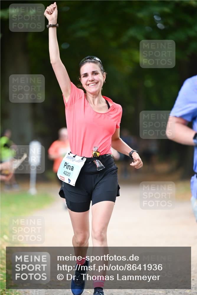 31.08.2025 - 21. Blankeneser Heldenlauf Dr. Thomas Lammeyer http://msf.ph/oto/8641936 31.08.2025 11:04:57 Laufen 20, 4220 meine-sportfotos.de