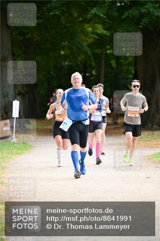 31.08.2025 - 21. Blankeneser Heldenlauf Dr. Thomas Lammeyer http://msf.ph/oto/8641991 31.08.2025 11:05:11 Laufen 5250, 269, 4267, 5303 meine-sportfotos.de