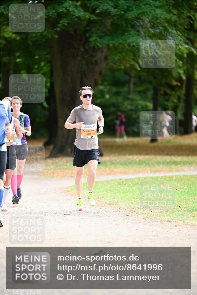 31.08.2025 - 21. Blankeneser Heldenlauf Dr. Thomas Lammeyer http://msf.ph/oto/8641996 31.08.2025 11:05:12 Laufen 50, 67, 5303 meine-sportfotos.de