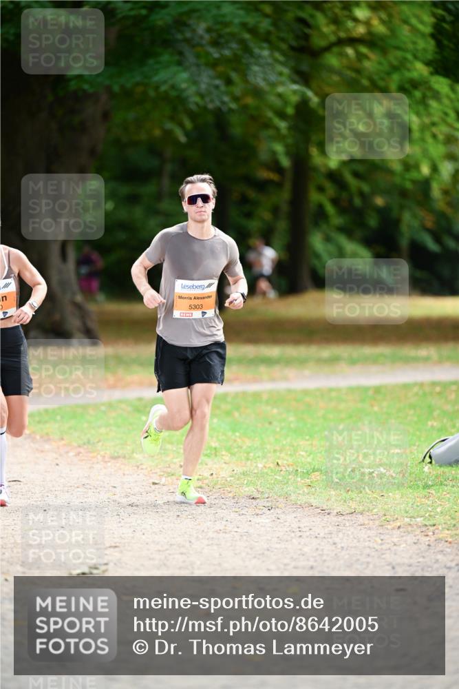 31.08.2025 - 21. Blankeneser Heldenlauf Dr. Thomas Lammeyer http://msf.ph/oto/8642005 31.08.2025 11:05:13 Laufen 5303 meine-sportfotos.de