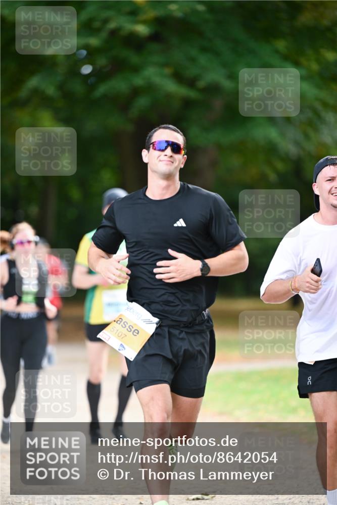31.08.2025 - 21. Blankeneser Heldenlauf Dr. Thomas Lammeyer http://msf.ph/oto/8642054 31.08.2025 11:05:25 Laufen 5107 meine-sportfotos.de