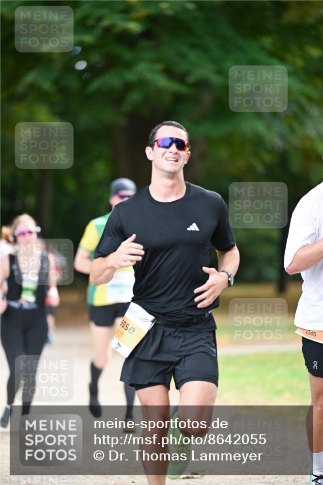 31.08.2025 - 21. Blankeneser Heldenlauf Dr. Thomas Lammeyer http://msf.ph/oto/8642055 31.08.2025 11:05:25 Laufen 2345 meine-sportfotos.de