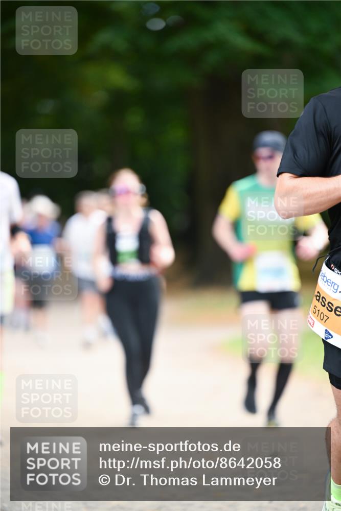 31.08.2025 - 21. Blankeneser Heldenlauf Dr. Thomas Lammeyer http://msf.ph/oto/8642058 31.08.2025 11:05:26 Laufen 5107 meine-sportfotos.de