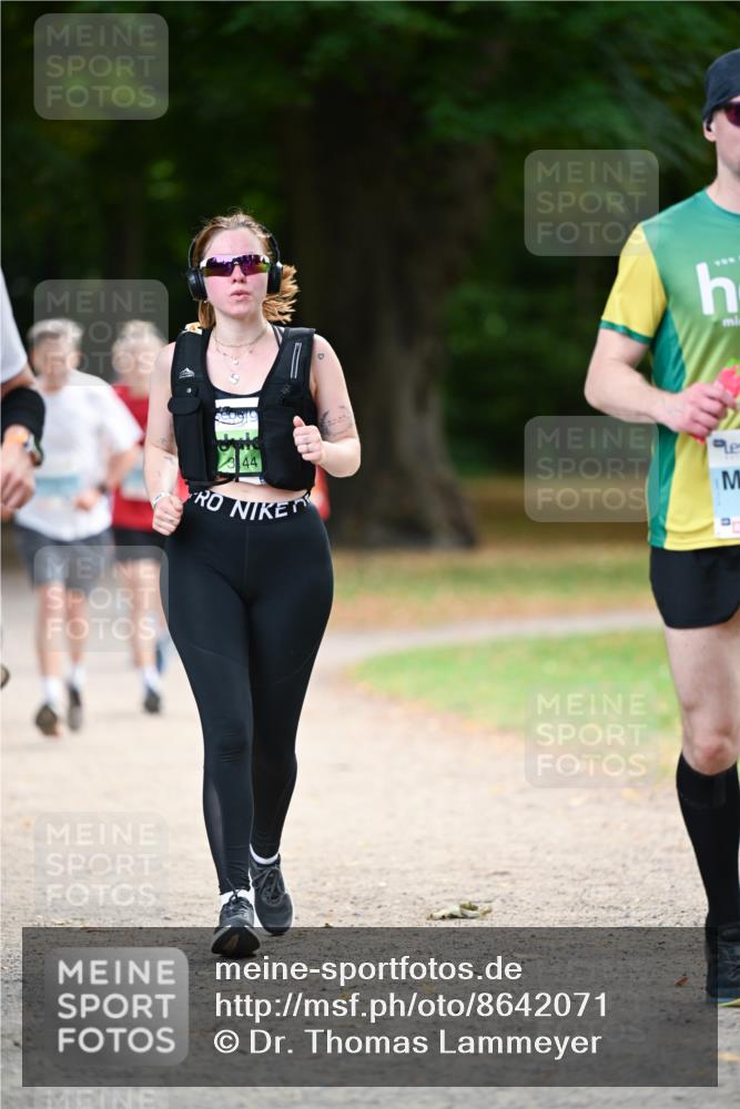 31.08.2025 - 21. Blankeneser Heldenlauf Dr. Thomas Lammeyer http://msf.ph/oto/8642071 31.08.2025 11:05:28 Laufen 44 meine-sportfotos.de
