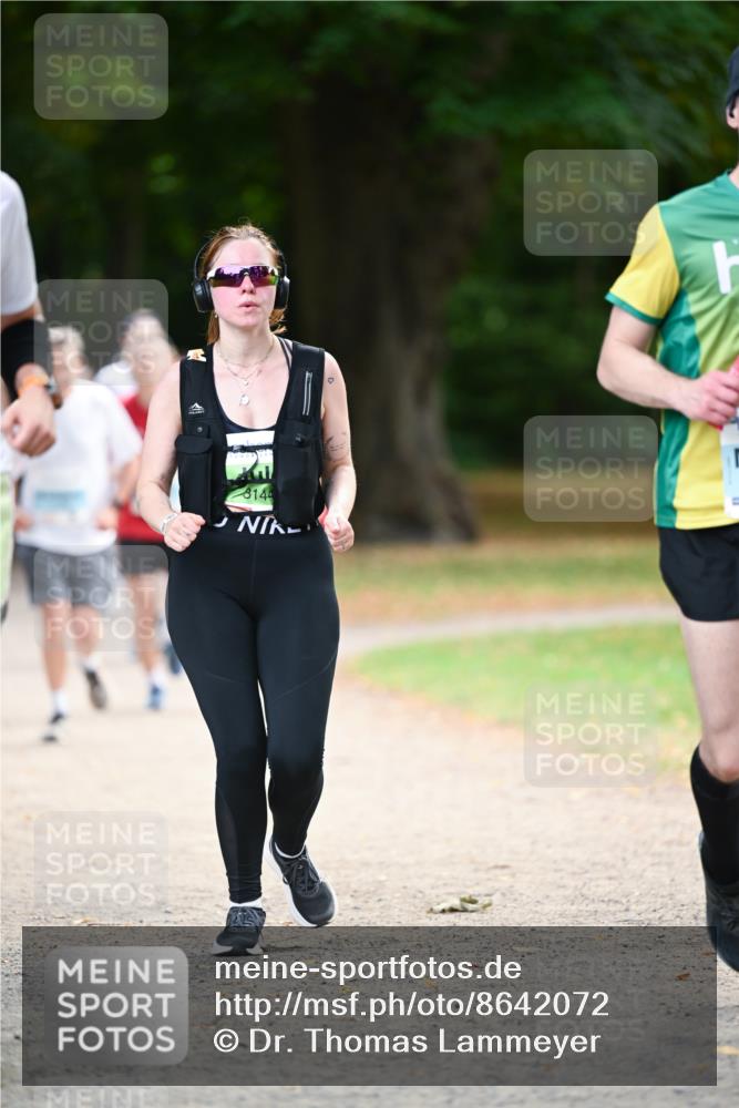 31.08.2025 - 21. Blankeneser Heldenlauf Dr. Thomas Lammeyer http://msf.ph/oto/8642072 31.08.2025 11:05:28 Laufen 8144 meine-sportfotos.de