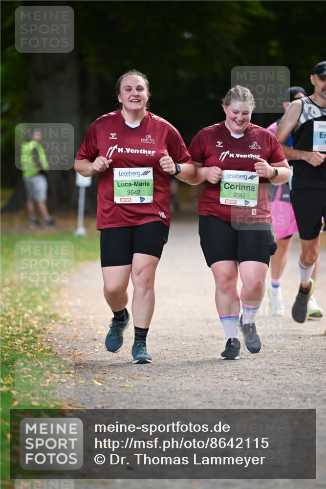 31.08.2025 - 21. Blankeneser Heldenlauf Dr. Thomas Lammeyer http://msf.ph/oto/8642115 31.08.2025 11:05:36 Laufen 3542, 3543 meine-sportfotos.de