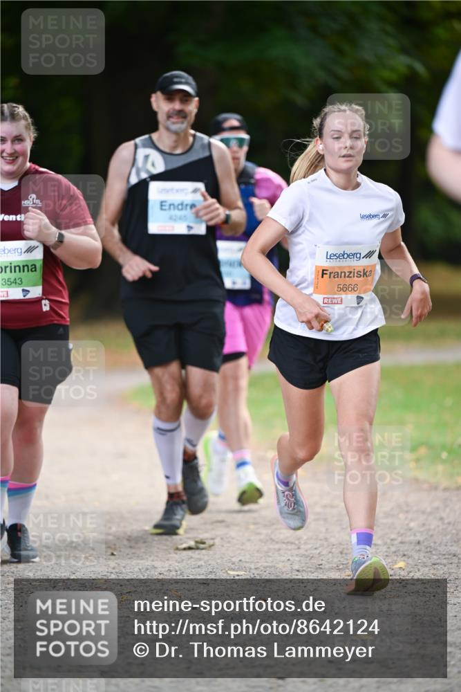 31.08.2025 - 21. Blankeneser Heldenlauf Dr. Thomas Lammeyer http://msf.ph/oto/8642124 31.08.2025 11:05:37 Laufen 4245, 3543, 5666 meine-sportfotos.de