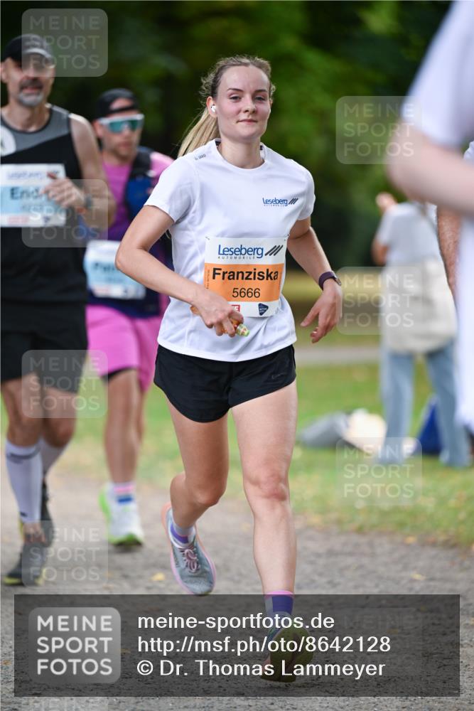 31.08.2025 - 21. Blankeneser Heldenlauf Dr. Thomas Lammeyer http://msf.ph/oto/8642128 31.08.2025 11:05:38 Laufen 5666 meine-sportfotos.de