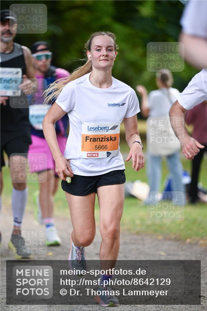 31.08.2025 - 21. Blankeneser Heldenlauf Dr. Thomas Lammeyer http://msf.ph/oto/8642129 31.08.2025 11:05:38 Laufen 5666 meine-sportfotos.de
