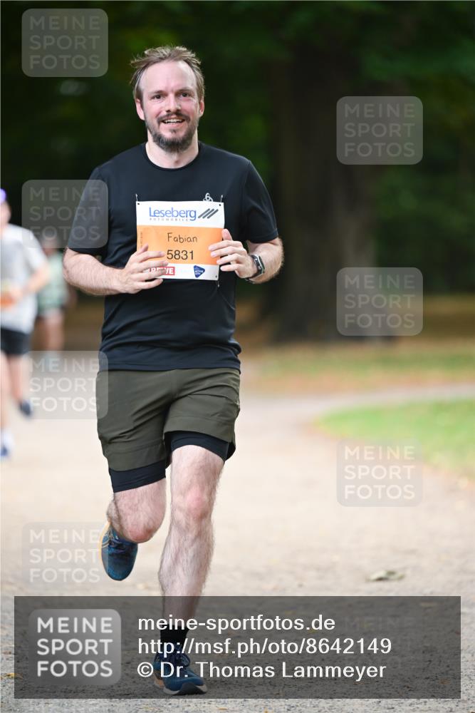 31.08.2025 - 21. Blankeneser Heldenlauf Dr. Thomas Lammeyer http://msf.ph/oto/8642149 31.08.2025 11:05:44 Laufen 5831 meine-sportfotos.de
