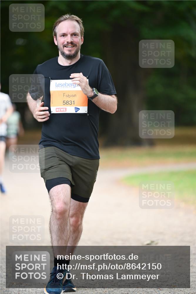 31.08.2025 - 21. Blankeneser Heldenlauf Dr. Thomas Lammeyer http://msf.ph/oto/8642150 31.08.2025 11:05:45 Laufen 5831 meine-sportfotos.de