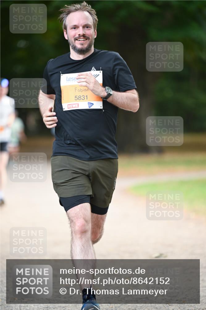 31.08.2025 - 21. Blankeneser Heldenlauf Dr. Thomas Lammeyer http://msf.ph/oto/8642152 31.08.2025 11:05:45 Laufen 5831 meine-sportfotos.de
