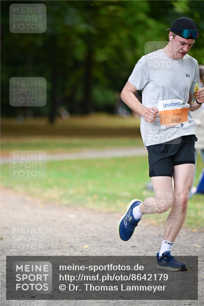 31.08.2025 - 21. Blankeneser Heldenlauf Dr. Thomas Lammeyer http://msf.ph/oto/8642179 31.08.2025 11:05:49 Laufen 5828 meine-sportfotos.de