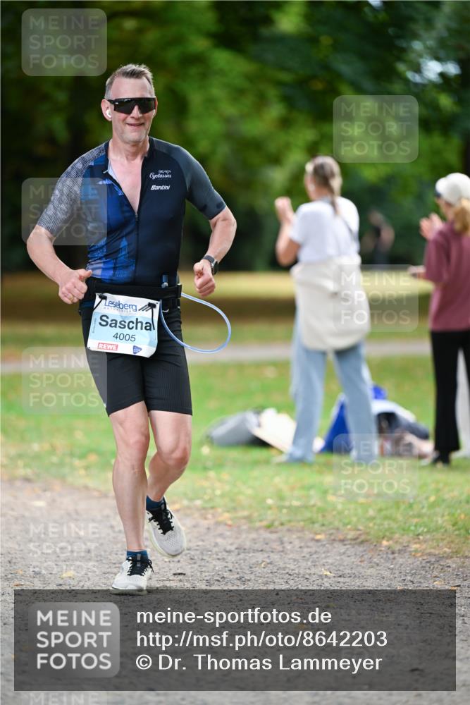 31.08.2025 - 21. Blankeneser Heldenlauf Dr. Thomas Lammeyer http://msf.ph/oto/8642203 31.08.2025 11:05:58 Laufen 4005 meine-sportfotos.de