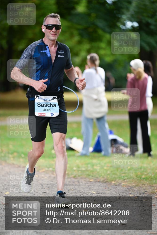 31.08.2025 - 21. Blankeneser Heldenlauf Dr. Thomas Lammeyer http://msf.ph/oto/8642206 31.08.2025 11:05:58 Laufen 4005 meine-sportfotos.de