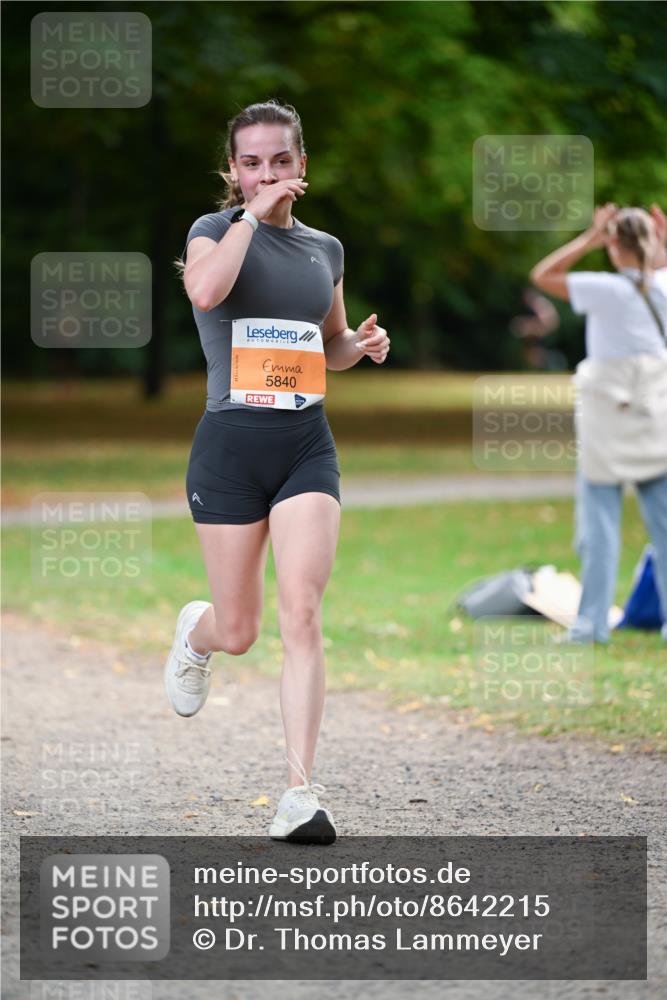31.08.2025 - 21. Blankeneser Heldenlauf Dr. Thomas Lammeyer http://msf.ph/oto/8642215 31.08.2025 11:06:00 Laufen 5840 meine-sportfotos.de