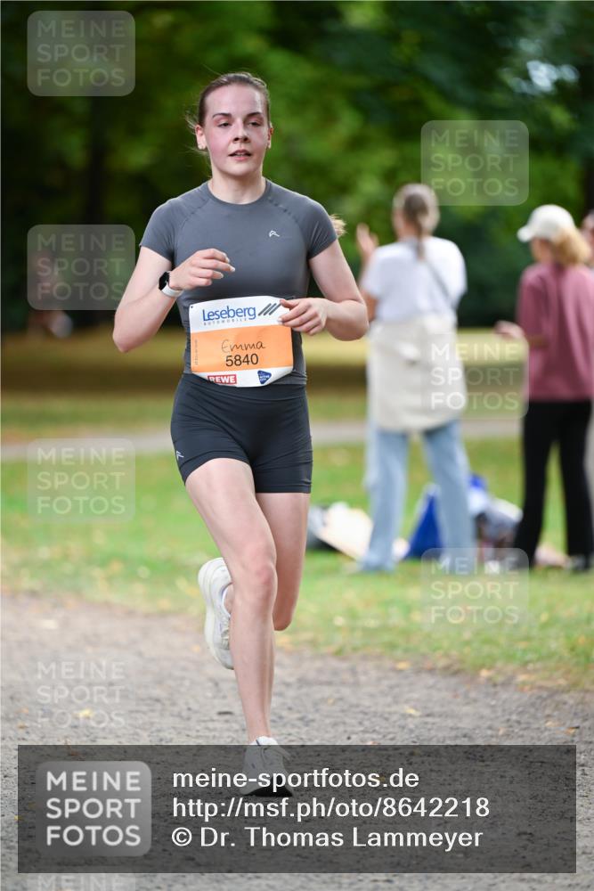 31.08.2025 - 21. Blankeneser Heldenlauf Dr. Thomas Lammeyer http://msf.ph/oto/8642218 31.08.2025 11:06:01 Laufen 5840 meine-sportfotos.de
