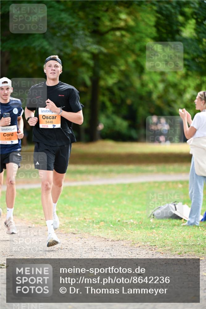 31.08.2025 - 21. Blankeneser Heldenlauf Dr. Thomas Lammeyer http://msf.ph/oto/8642236 31.08.2025 11:06:08 Laufen 5445, 5446 meine-sportfotos.de