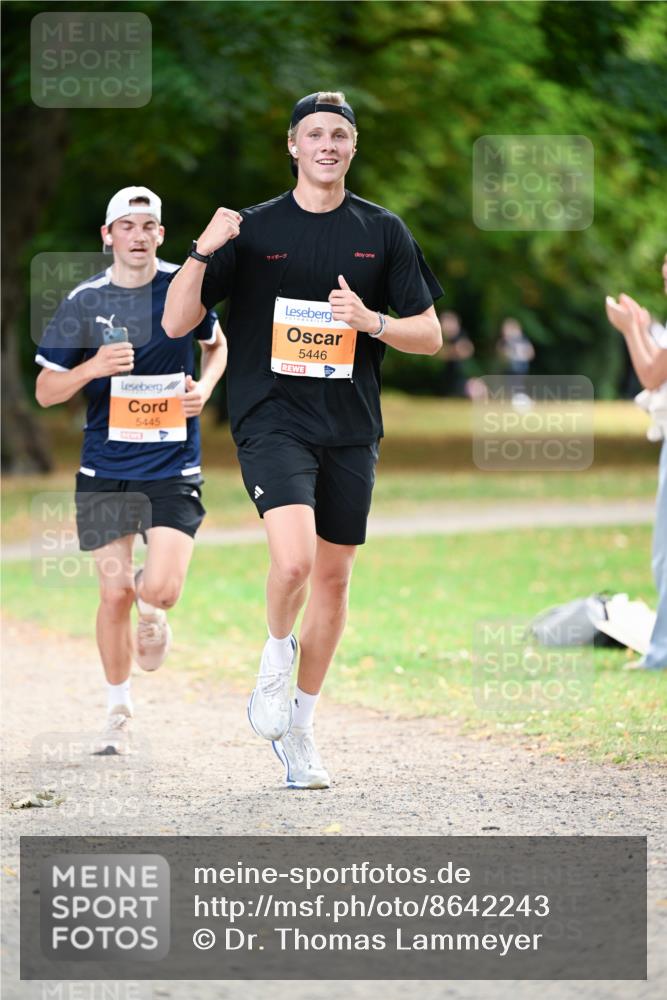31.08.2025 - 21. Blankeneser Heldenlauf Dr. Thomas Lammeyer http://msf.ph/oto/8642243 31.08.2025 11:06:09 Laufen 5445, 5446 meine-sportfotos.de