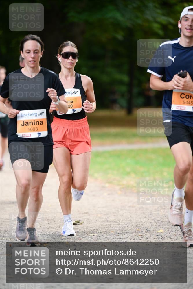 31.08.2025 - 21. Blankeneser Heldenlauf Dr. Thomas Lammeyer http://msf.ph/oto/8642250 31.08.2025 11:06:10 Laufen 5093, 90, 5445 meine-sportfotos.de