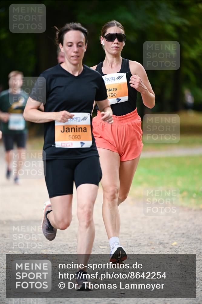 31.08.2025 - 21. Blankeneser Heldenlauf Dr. Thomas Lammeyer http://msf.ph/oto/8642254 31.08.2025 11:06:11 Laufen 790, 5093, 100 meine-sportfotos.de