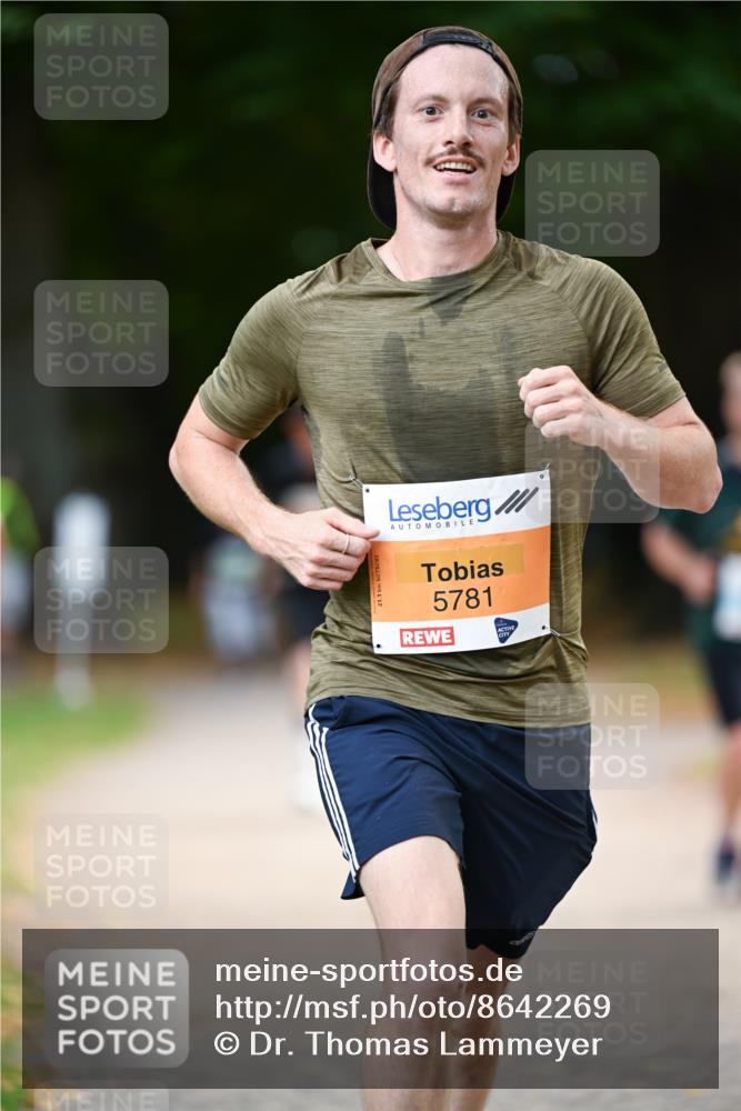 31.08.2025 - 21. Blankeneser Heldenlauf Dr. Thomas Lammeyer http://msf.ph/oto/8642269 31.08.2025 11:06:13 Laufen 5781 meine-sportfotos.de