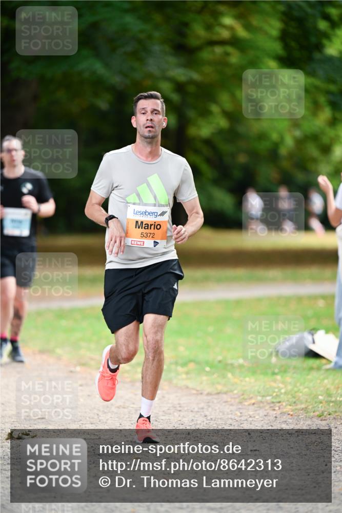 31.08.2025 - 21. Blankeneser Heldenlauf Dr. Thomas Lammeyer http://msf.ph/oto/8642313 31.08.2025 11:06:23 Laufen 5372 meine-sportfotos.de