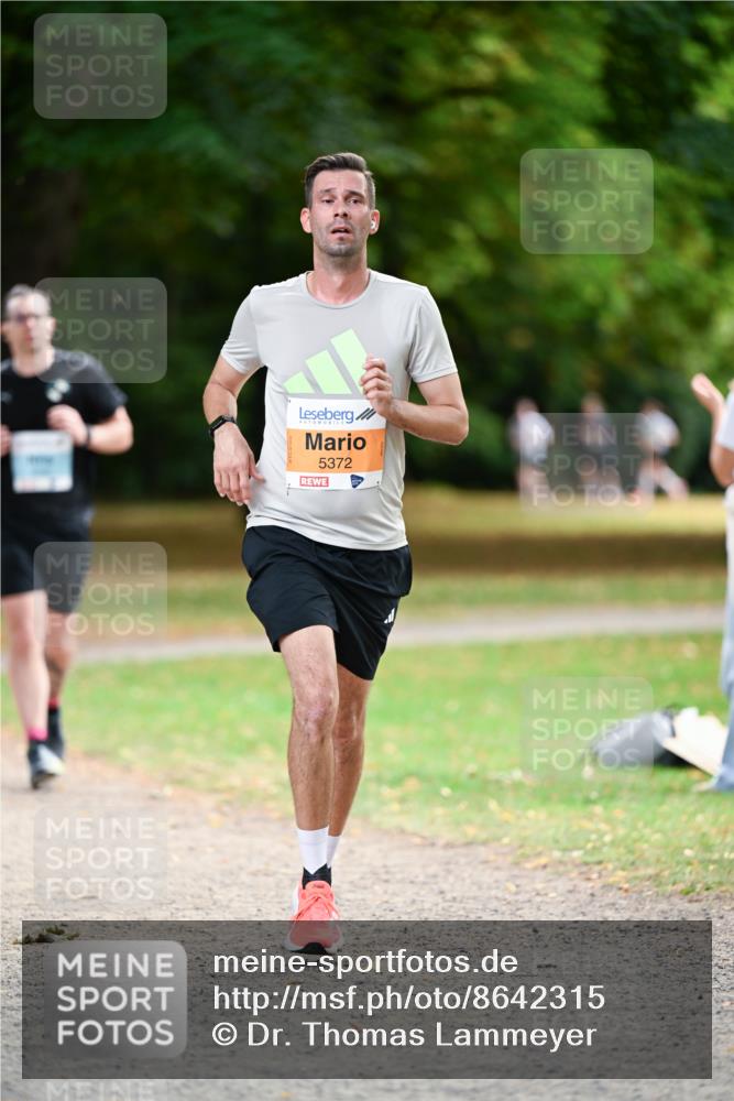 31.08.2025 - 21. Blankeneser Heldenlauf Dr. Thomas Lammeyer http://msf.ph/oto/8642315 31.08.2025 11:06:23 Laufen 5372 meine-sportfotos.de