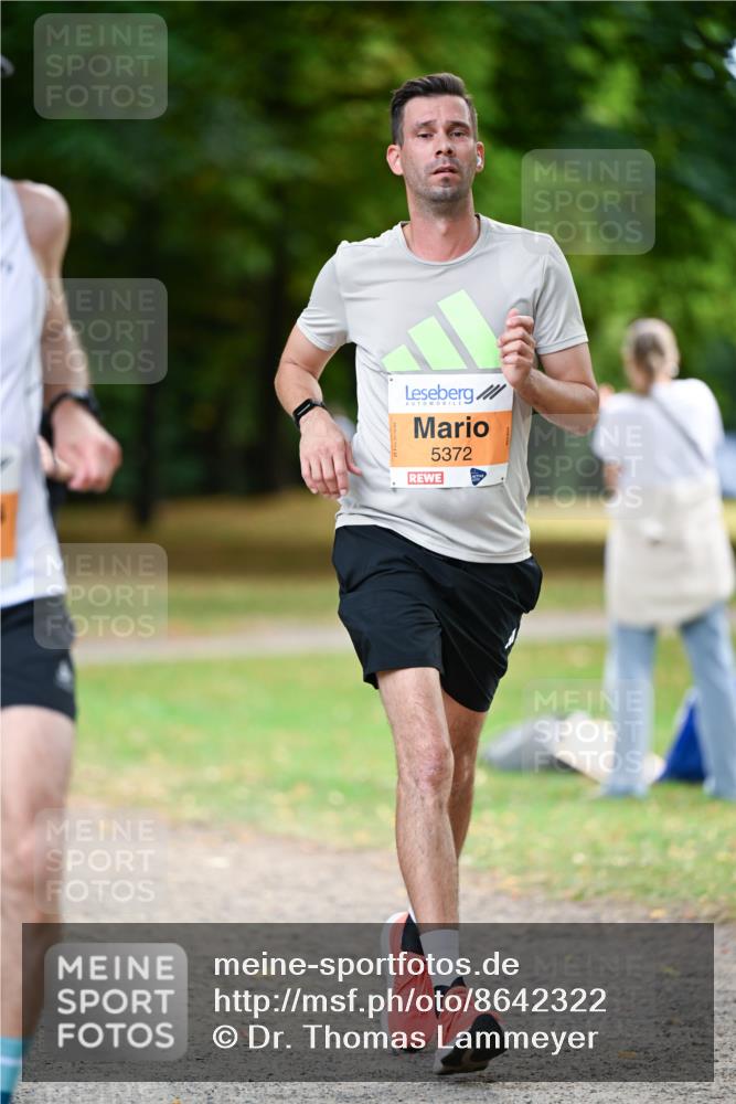 31.08.2025 - 21. Blankeneser Heldenlauf Dr. Thomas Lammeyer http://msf.ph/oto/8642322 31.08.2025 11:06:23 Laufen 5372 meine-sportfotos.de