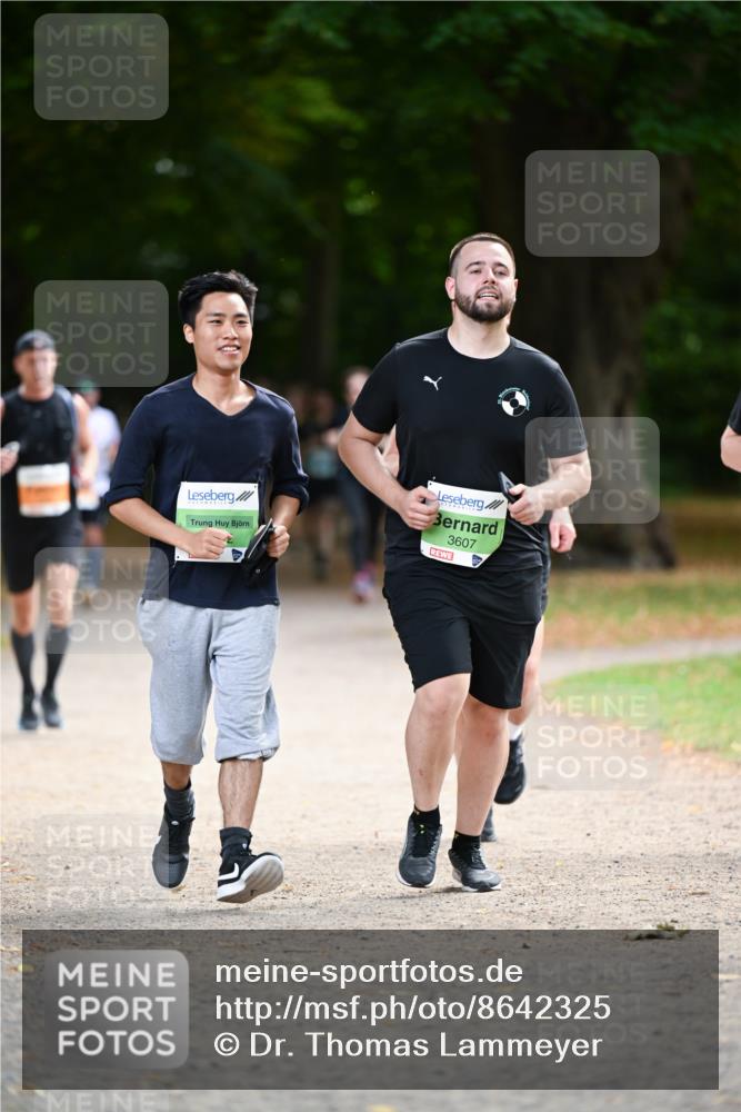 31.08.2025 - 21. Blankeneser Heldenlauf Dr. Thomas Lammeyer http://msf.ph/oto/8642325 31.08.2025 11:06:24 Laufen 3607 meine-sportfotos.de
