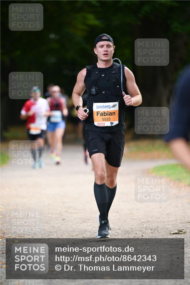 31.08.2025 - 21. Blankeneser Heldenlauf Dr. Thomas Lammeyer http://msf.ph/oto/8642343 31.08.2025 11:06:28 Laufen 5522 meine-sportfotos.de
