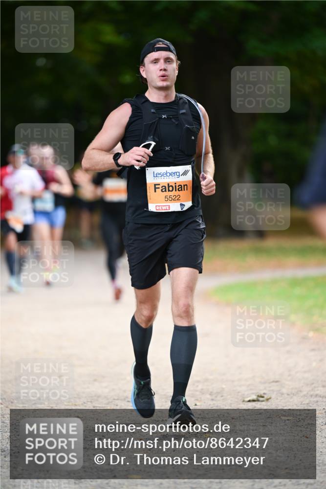 31.08.2025 - 21. Blankeneser Heldenlauf Dr. Thomas Lammeyer http://msf.ph/oto/8642347 31.08.2025 11:06:29 Laufen 5522 meine-sportfotos.de