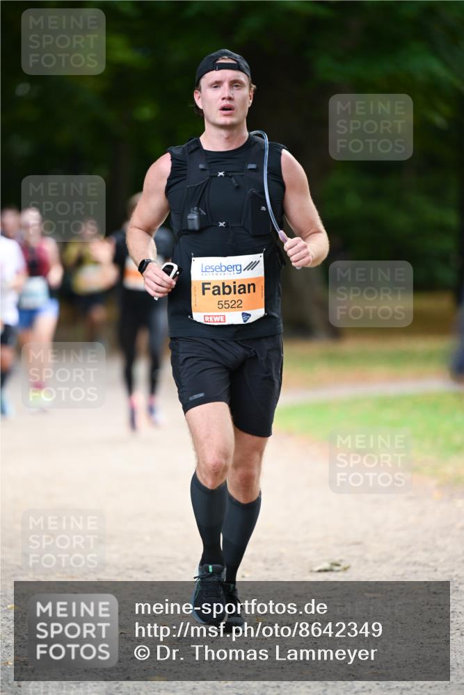 31.08.2025 - 21. Blankeneser Heldenlauf Dr. Thomas Lammeyer http://msf.ph/oto/8642349 31.08.2025 11:06:29 Laufen 5522 meine-sportfotos.de