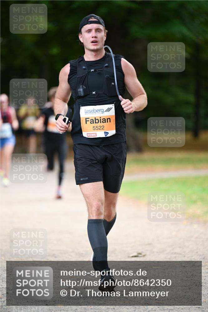 31.08.2025 - 21. Blankeneser Heldenlauf Dr. Thomas Lammeyer http://msf.ph/oto/8642350 31.08.2025 11:06:29 Laufen 5522 meine-sportfotos.de